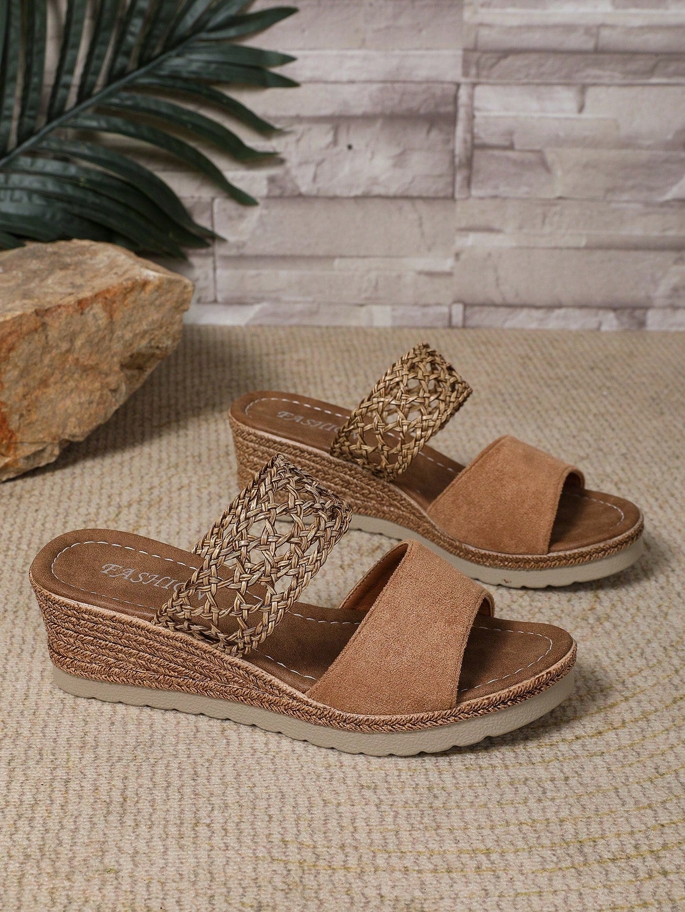 Women's Lightweight & Comfortable Wedge Sandals