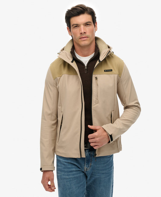 Hooded Softshell Tech Trekker | City Sand
